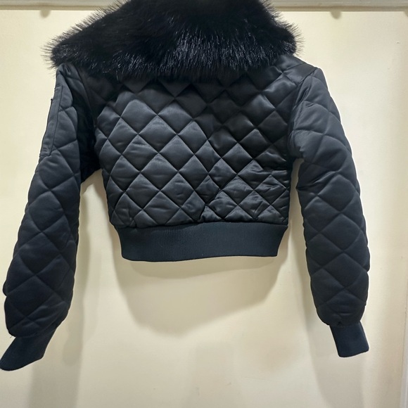 Windsor Black Quilted women’s  Puffer with Fur Trim - Picture 5 of 5